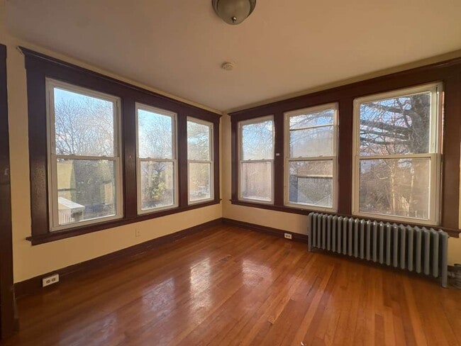 Photo - 346 Norton St Unidad 2