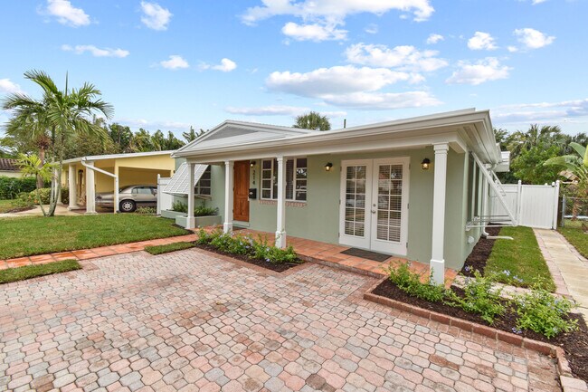 Photo - 214 Seville Rd