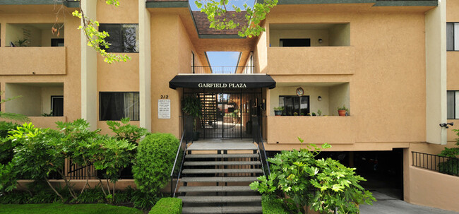 Garfield Plaza - Garfield Plaza Apartments