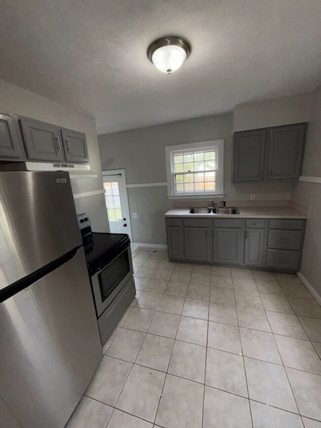 Photo - 928 Negley Ave