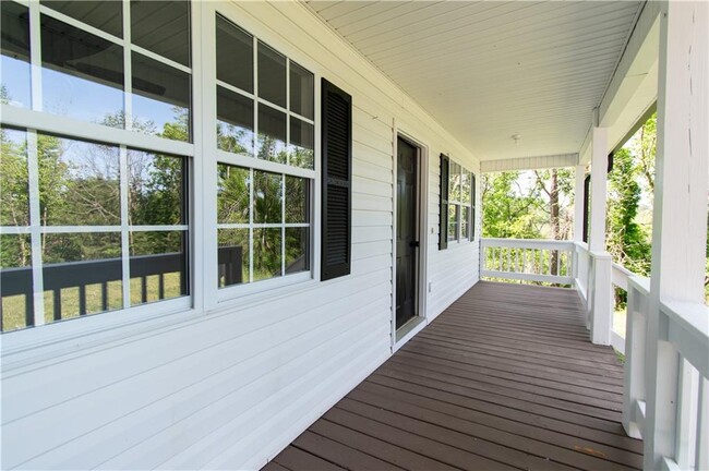 Photo - 270 Irwin Mill Rd SE