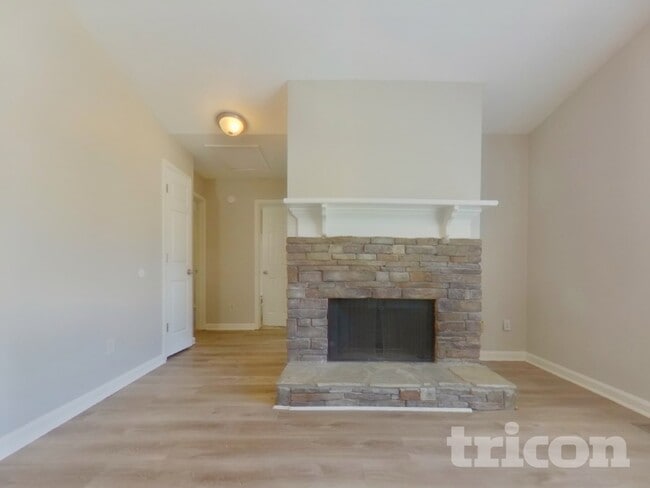 Photo - 115 Fairfax Dr