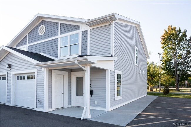 Photo - 8987 Iroquois St