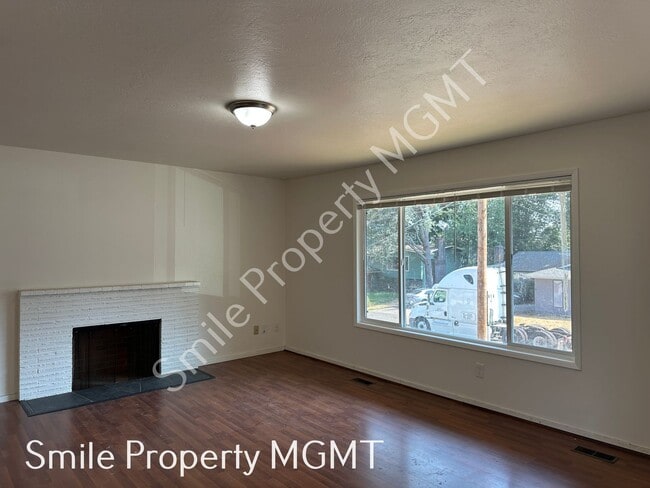Photo - 1003 NE 175th Ave