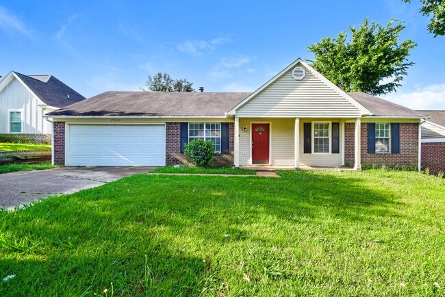 Building Photo - 2545 Waverly Dr