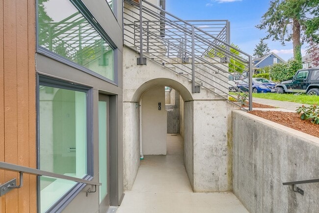 Photo - Columbia City Abbey