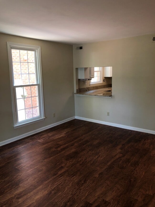 1300 Stockley Gardens