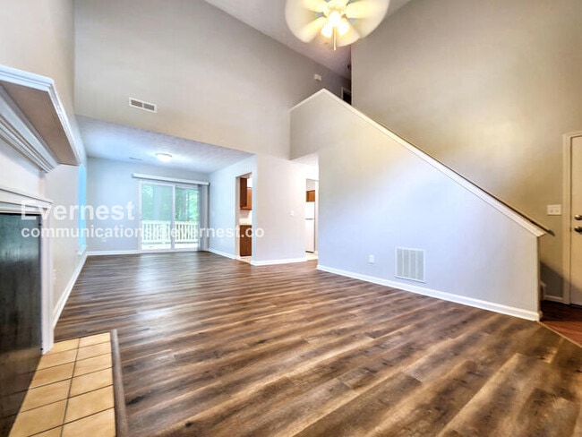 Photo - 944 Shiloh Ridge Run NW