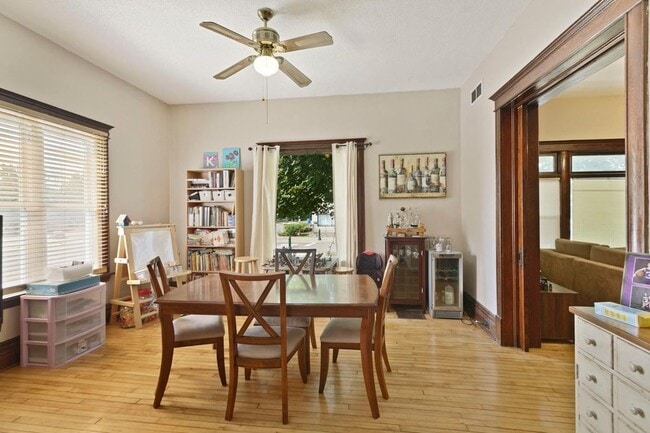 Photo - 271 Nelson Blvd