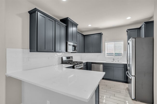 Photo - 506 Emerald Thicket Ln