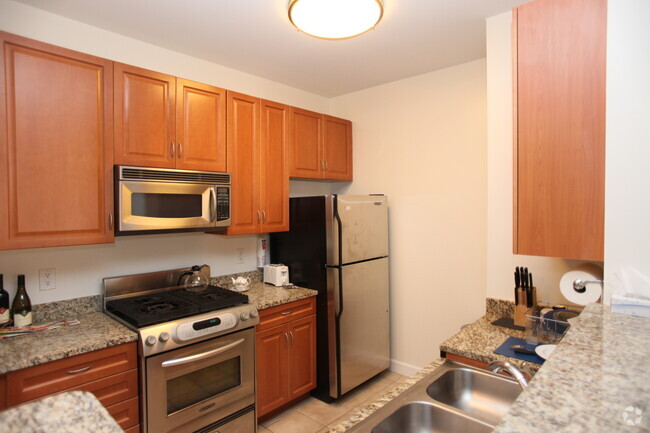 Building Photo - 1111 25th St NW Unit 909 Rental