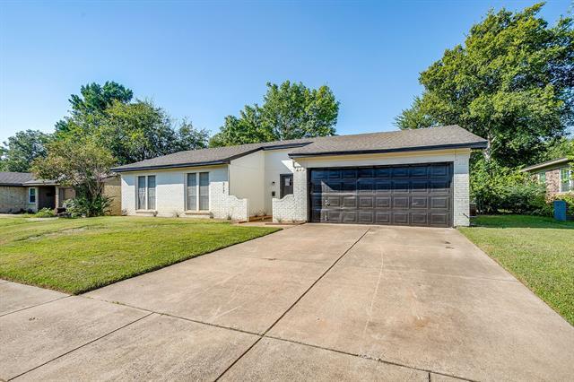 Photo - 317 NW Suzanne Terrace