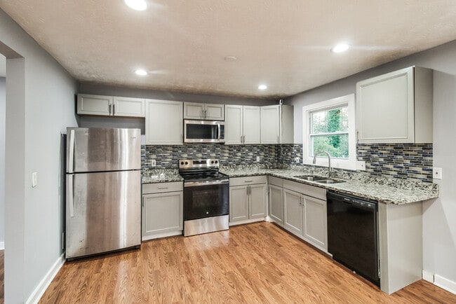 Photo - Fantastic 4bd/3ba home! Coming soon!