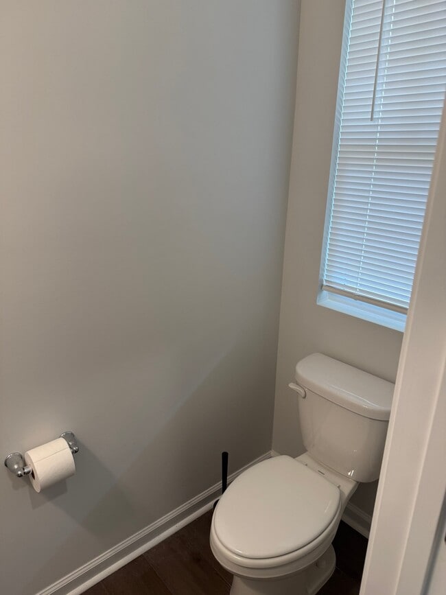 Photo - 275 Peebles Dr