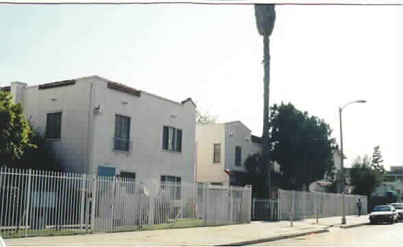 Building Photo - 4326 1/2 Normal Ave Rental
