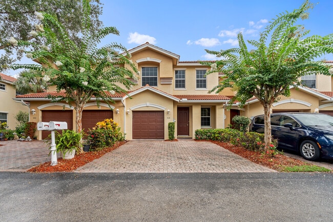 Building Photo - The Enclave at St. Lucie West Rental
