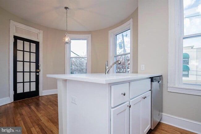 Photo - 1608 N Broom St Unit 5