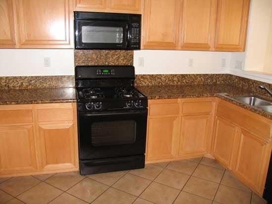 26041 Iris Ave