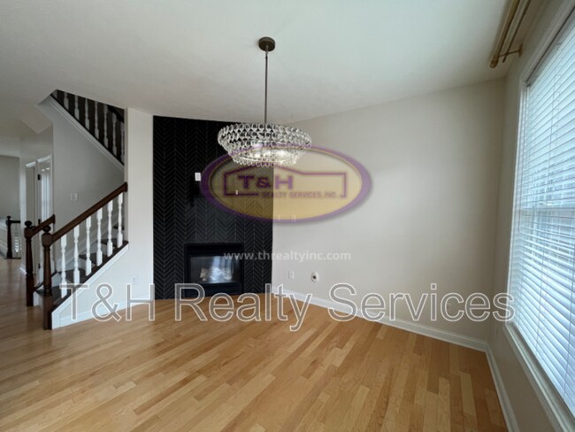 Photo - 368 Firehouse Pl