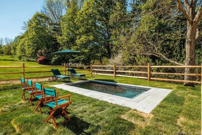 Photo - 253 Tophet Rd