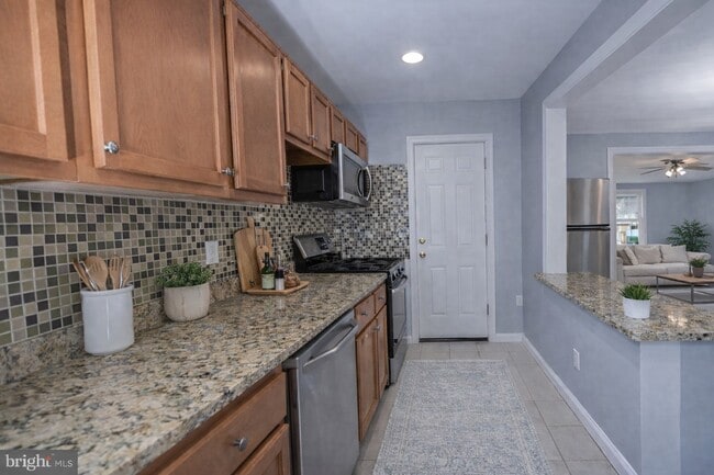 Photo - 3305 Elmora Ave