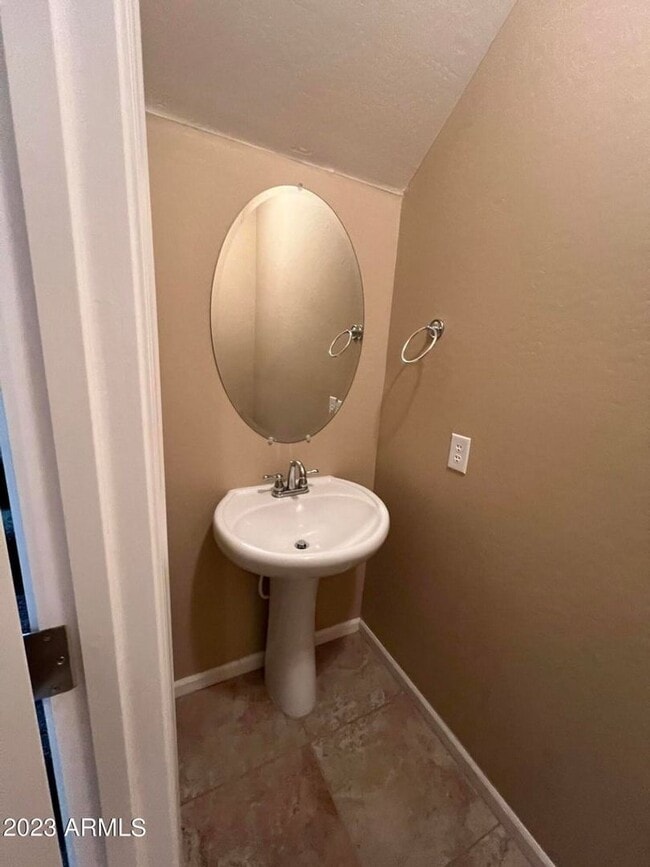 Photo - 3 bedroom 2 bath home in the desirable Higley Park community.