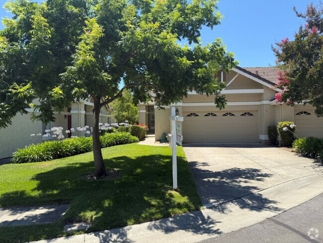 Building Photo - Gated 2 Bedroom 2 Bath in Rancho Solano Fa... Rental