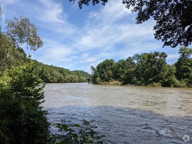 Building Photo - Vinings RiverVue Rental