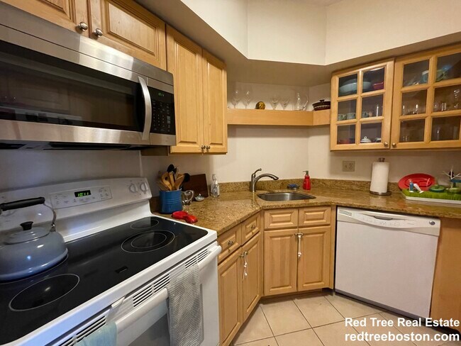 135 Pleasant St Unit 601