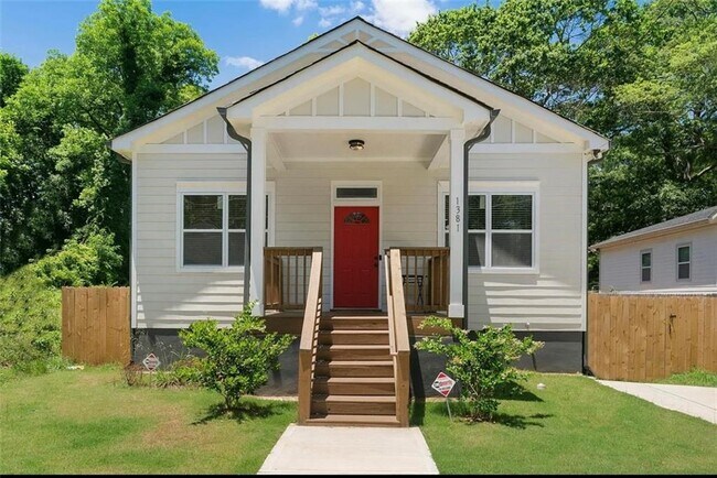 Building Photo - 1381 Miller Reed Ave SE Rental