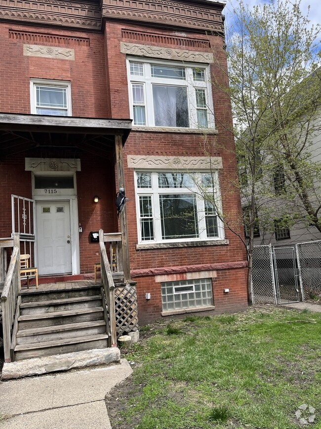 Building Photo - 7115 S Emerald Ave Rental