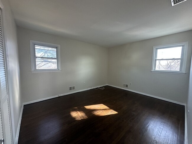 Photo - 12 Lincoln Ave Unit 2