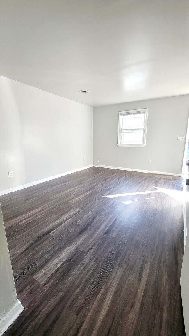 Photo - 2742 Goolsby Ave