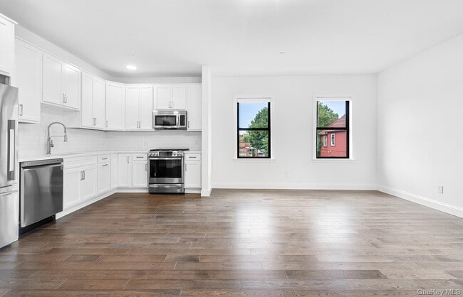 Photo - 206-208 Main St Unit 1