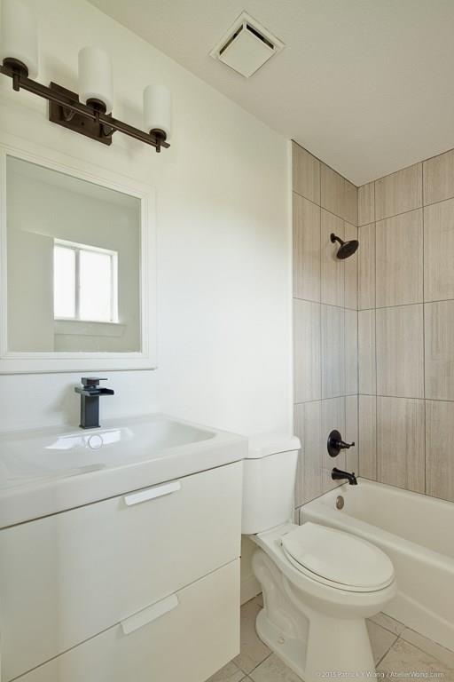 Photo - 1601 E 10th St