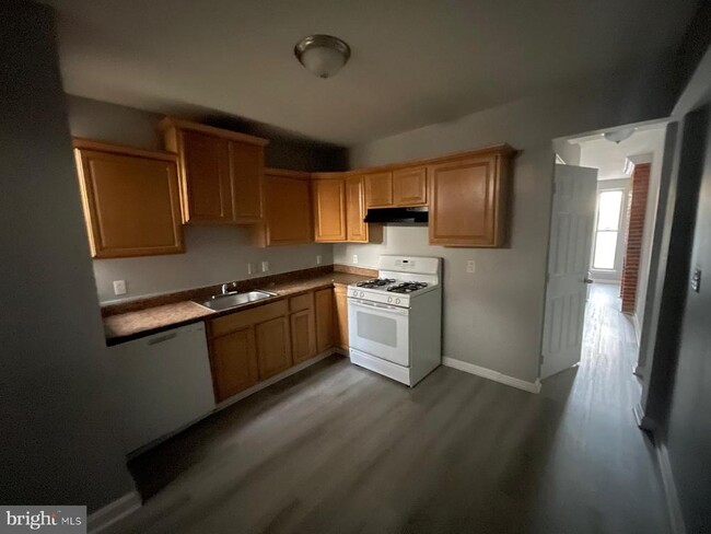 Photo - 2533 Woodbrook Ave Townhome