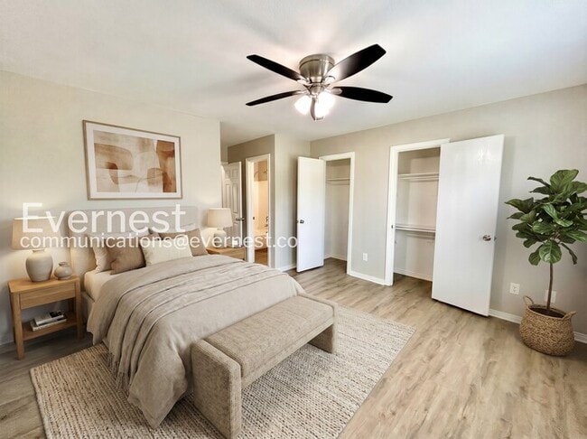 Photo - 130 Creek Cove Dr