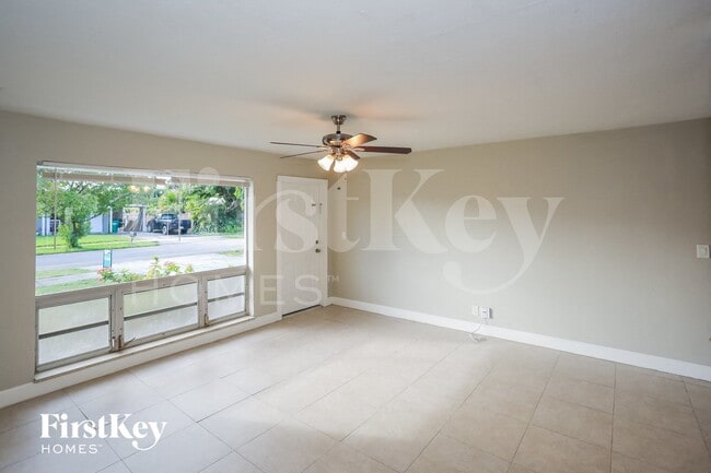 Photo - 1408 SW 47th Ave