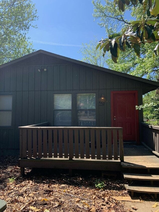 Cozy House just a walk away from Campus! - Cozy House just a walk away from Campus!