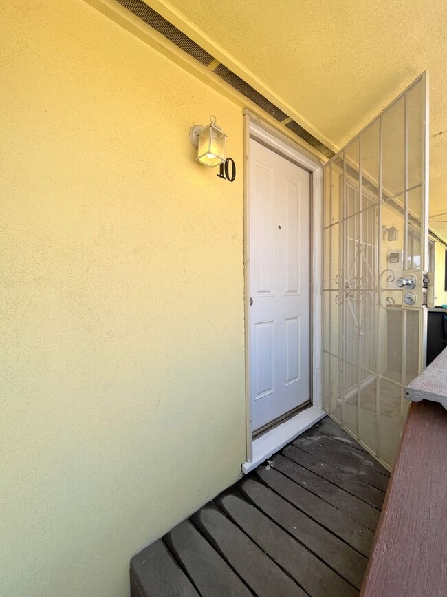 Photo - 560 Cajon St Unit 10 W. Cypress Ave.