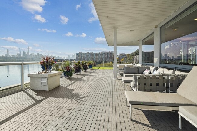 Photo - 3 Somerset Ln Unit 310