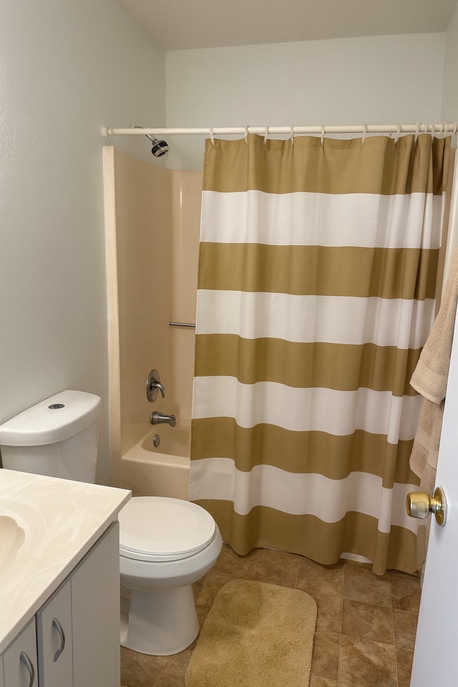 Photo - 2512 Elmwood Pkwy