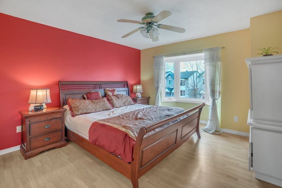 Photo - 8030 Broadway St