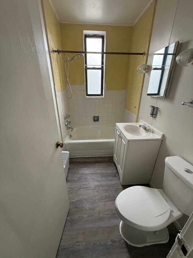 Photo - 276 Collins St Unit 305