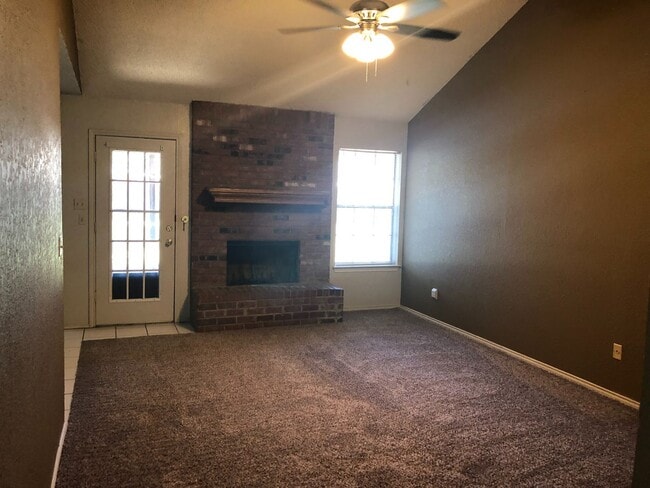 Photo - Keller ISD 3 bedroom 2 Bathroom