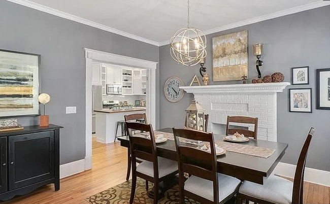 Photo - Bungalow Style and Old World Quality in Savannah's Parkside - Daffin Park