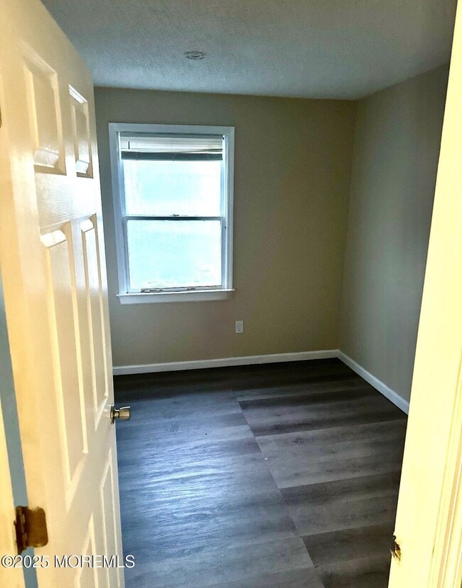 Photo - 39 Sampson Ave Unit 7