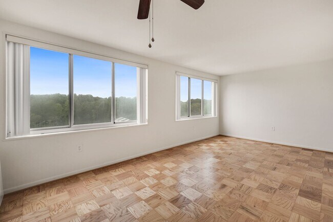 Photo - North Bethesda Studio - Walk to Metro - Ut... Unit #1423