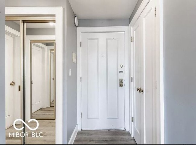 Photo - 230 E 9th St Unidad APT 304