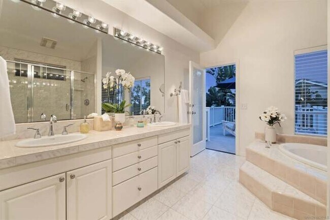 Photo - 6502 La Paloma St